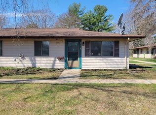 102 8th Ave NW #13-A, Oelwein, IA 50662