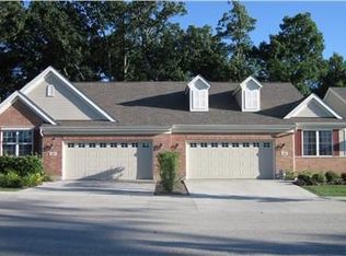 81 Tall Grass Ct, Streamwood, IL 60107