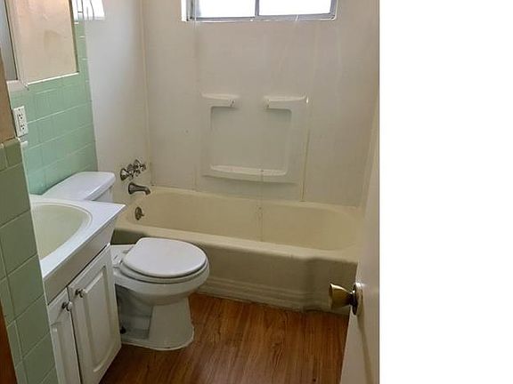 5th image of 6652 Kenwood Dr