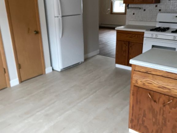 4th image of 8527 W Bryn Mawr Ave APT 1E