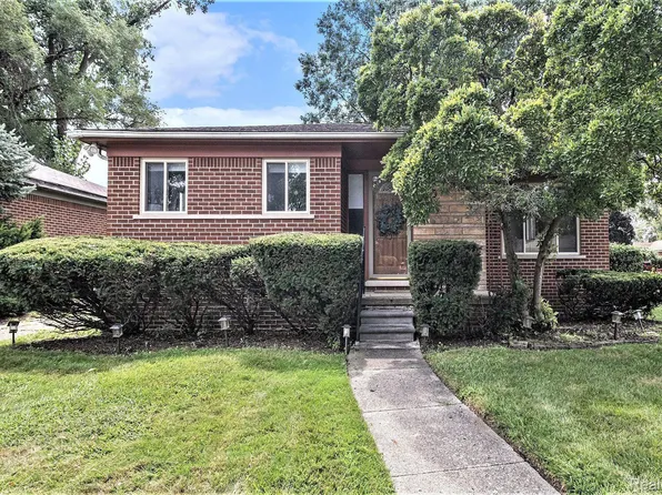21340 Kenosha St, Oak Park, MI 48237