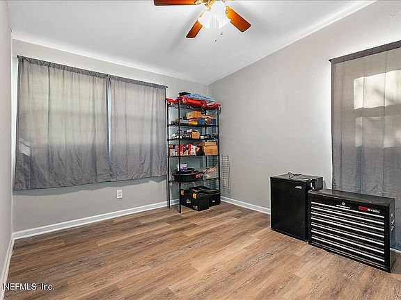 3rd image of 2320 Misty Dr