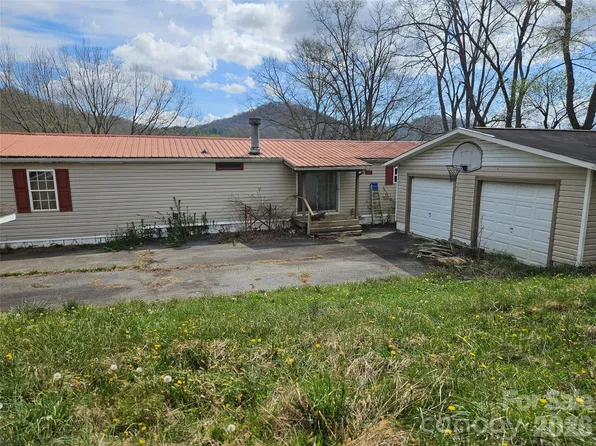 153 Kel Mil Rd, Waynesville, NC 28785