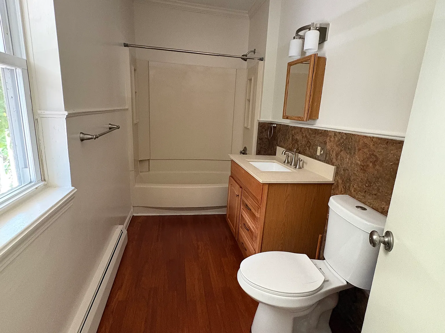 2 bed, $1,250 — Photo 3