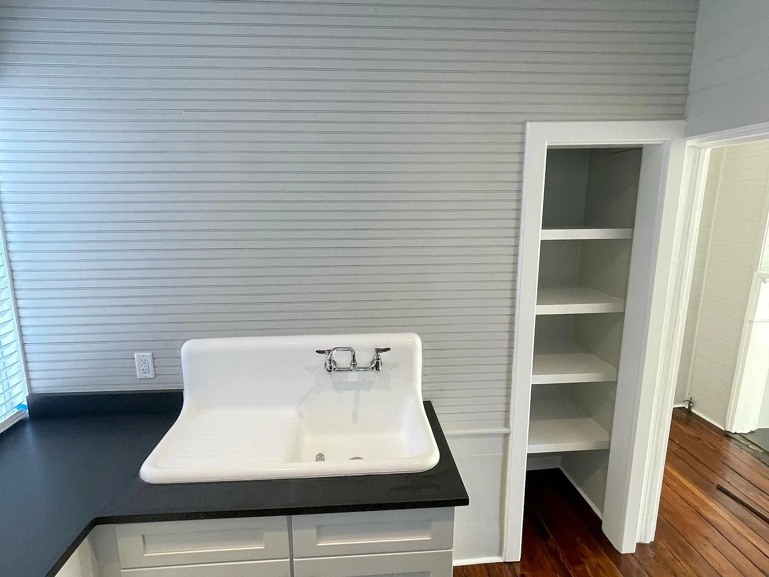 1 bed, 542 sqft, $1,750 — Photo 2