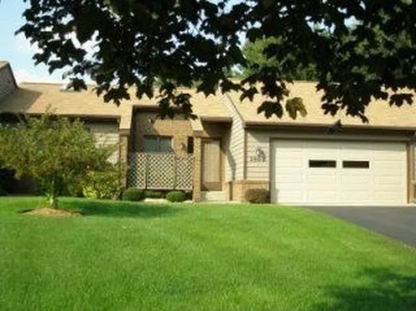 2902 S Wooddale Dr, Jackson, MI 49203