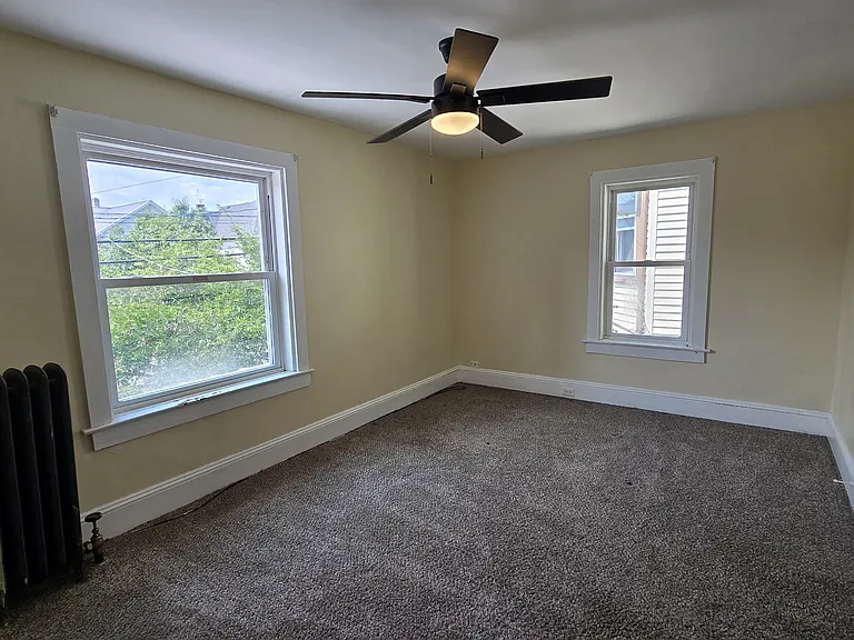 Bed 1 (2nd Floor)