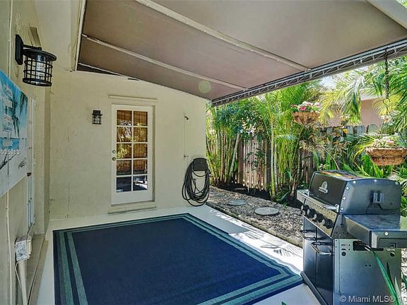 5th image of 1551 NE 40th St