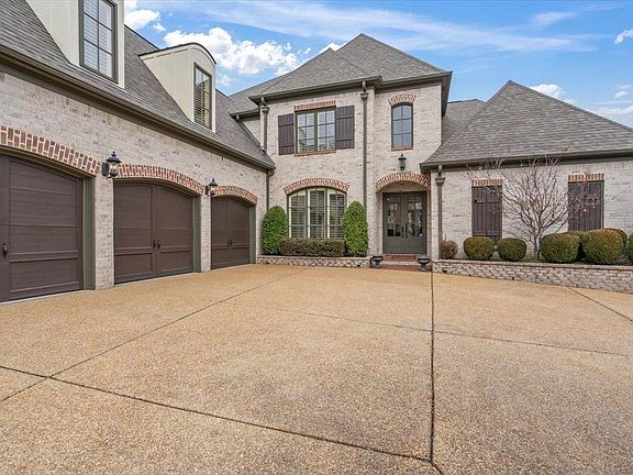 2nd image of 10226 Statfield Dr