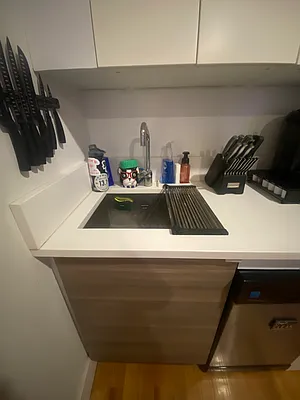 Rented by David Francis New York LLC | media 21