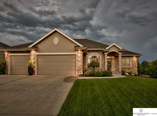 7617 N 153rd Cir, Bennington, NE 68007