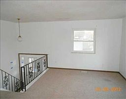 3rd image of 2763 Southlawn St
