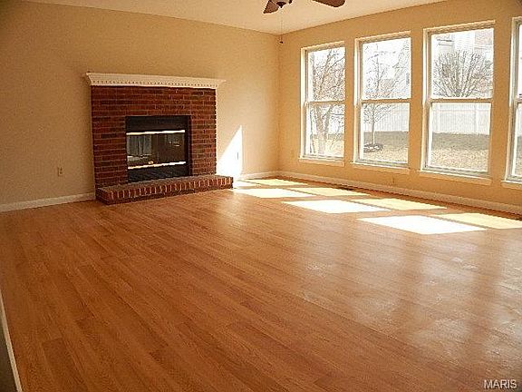 5th image of 16724 Hickory Crest Dr