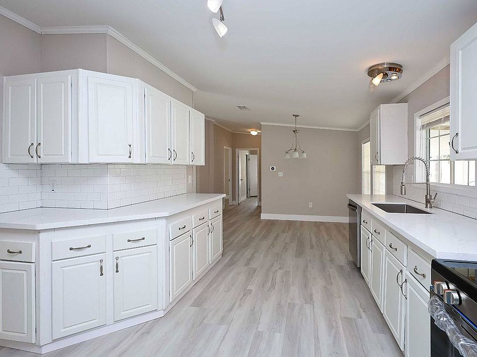 1st image of 11641 SW 11th St #8/22