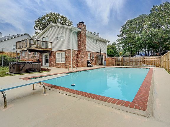 2nd image of 2750 Bethesda Ct
