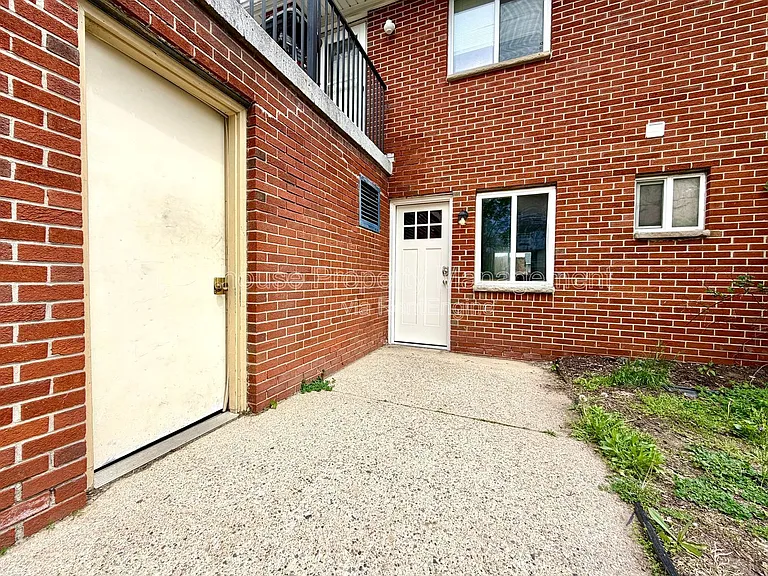 3253 Charlesgate Ave SW #C — Photo 16