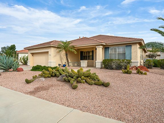 3rd image of 17822 W Club Vista Dr