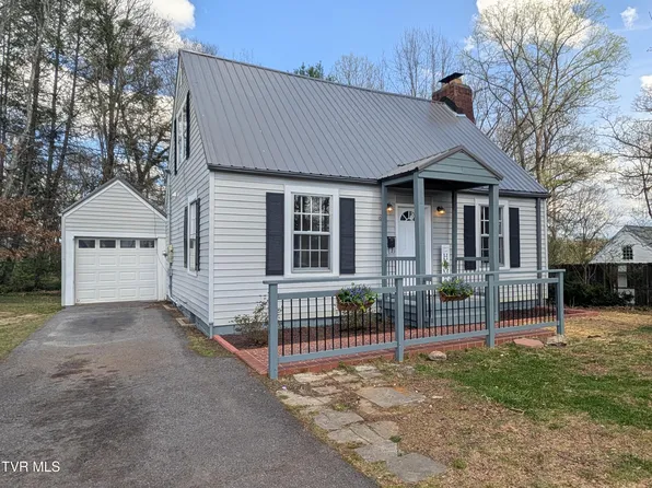 1027 Columbia Rd, Bristol, TN 37620