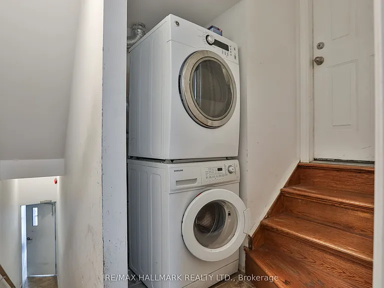 559 Parliament St #1 — Photo 12