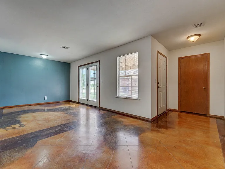 Waters Edge Duplexes — Photo 7