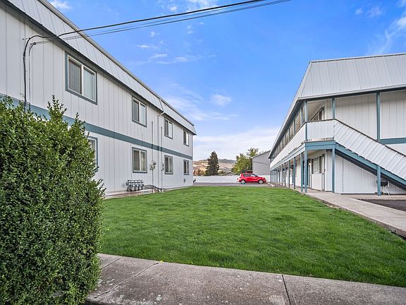 2nd image of 301 Jefferson Ave #7