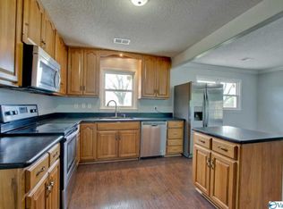 306 Suffield St, Athens, AL 35611
