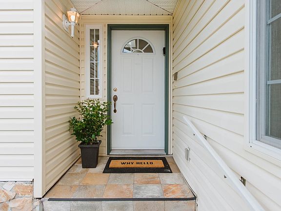 2nd image of 535 Shaw Rd #26