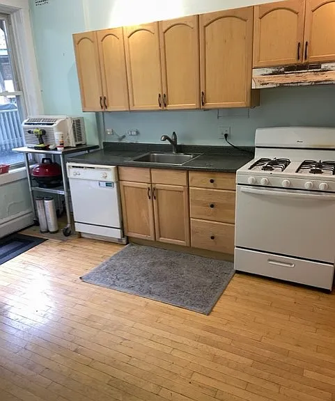 2543 N Sheffield Ave #209 — Photo 20