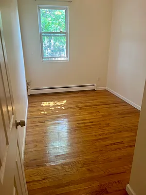 Rented by Alexander Bilu, LREB | media 5
