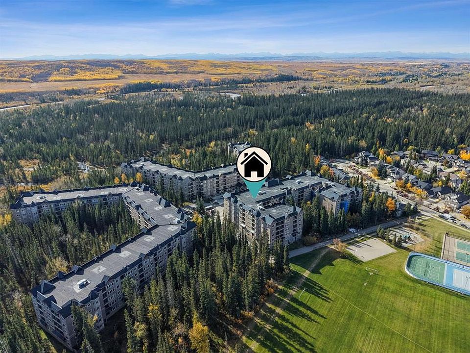 1st image of 30 S Discovery Ridge Close SW #103