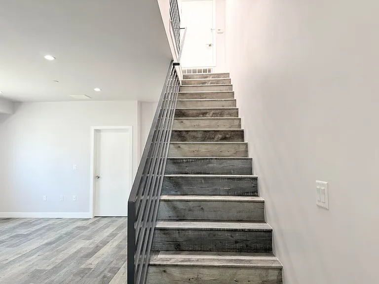 Case Townhomes — Photo 11