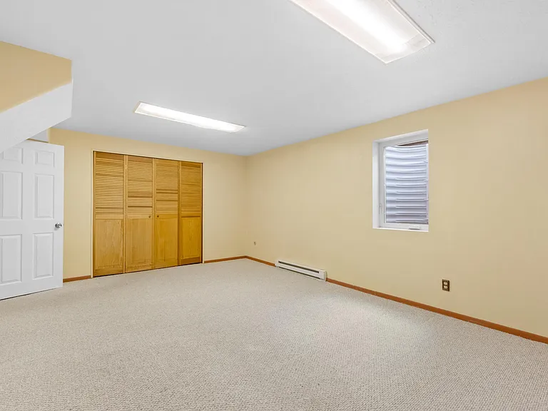 1009 S Lewiston Way — Photo 44
