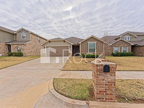 2nd image of 2301 Scarlet Ln