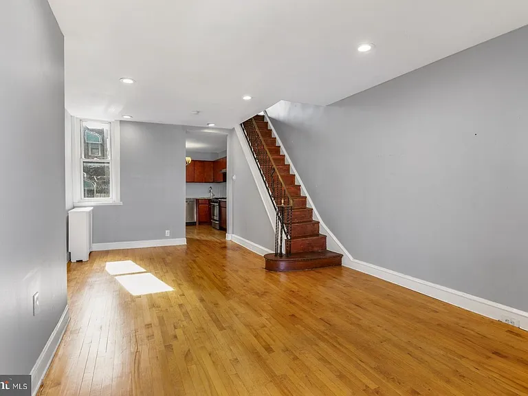 2803 Aramingo Ave — Photo 1