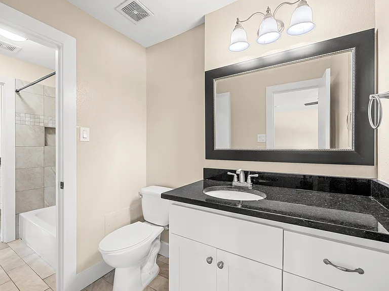 Kempwood Place Townhomes — Photo 21
