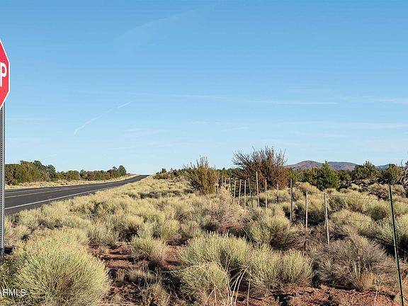 4th image of 5947 E Horse Canyon Trl