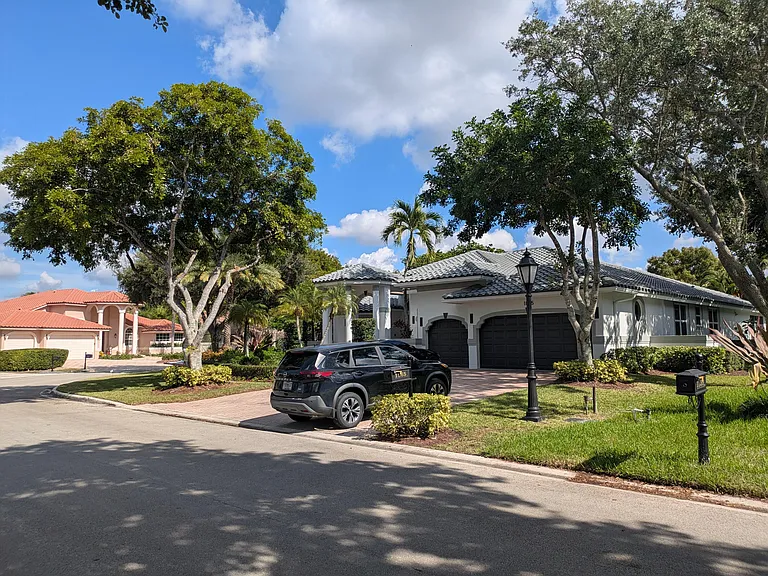 1865 NW 124th Way — Photo 2