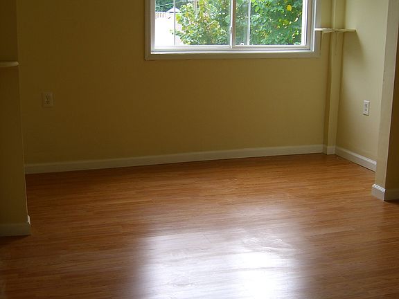 5th image of 52 Oxford Pl