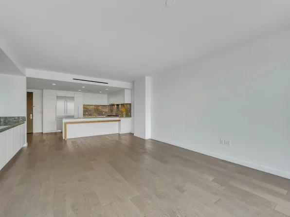 320 Adolphus Avenue image 8 of 43