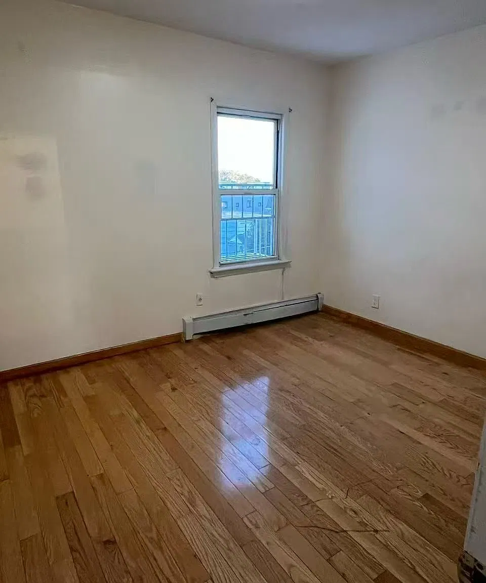 2 bed, 800 sqft, $2,500 — Photo 3