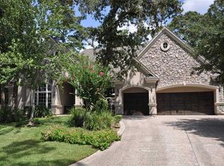 3 Hunters Crossing Ct, The Woodlands, TX 77381