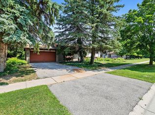 37 Moore Park Dr, King, ON L0G1T0