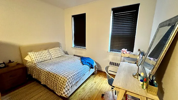 Rented by HOLTON REAL ESTATE INC. | media 18