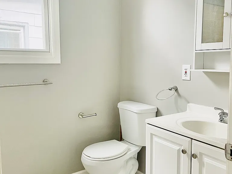 157 N 16th St #2 — Photo 5
