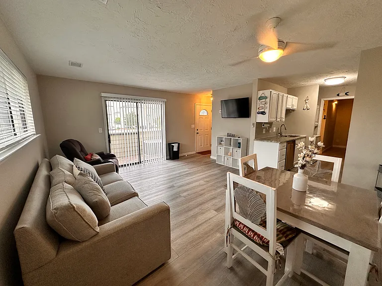 64 Cross Creek Rd #20 — Photo 4