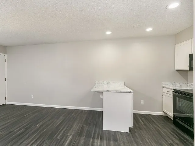 Eastview Apartments — Photo 18