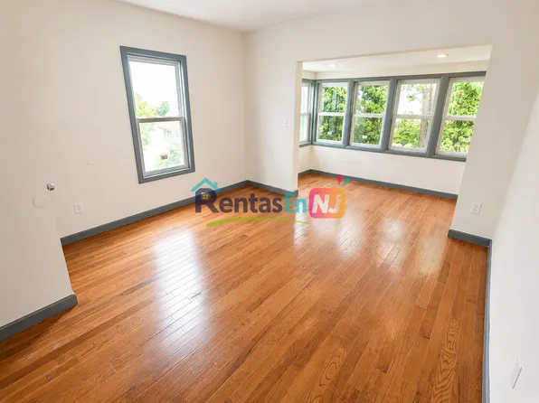 99 Alexander St, Newark, NJ