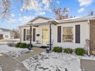 761 Wellington Ave #761, Elk Grove Village, IL 60007