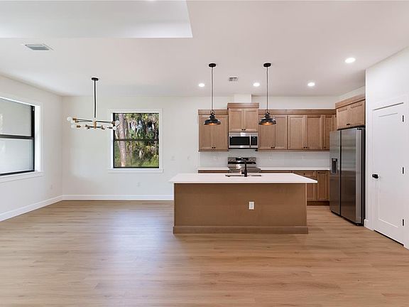 5th image of 17399 VALLYBROOK AVENUE