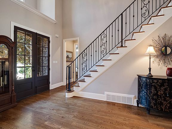 5th image of 3074 Wetherby Dr